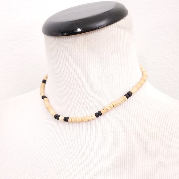 Wooden Bead necklace •natural & black - Picture 1 of 4